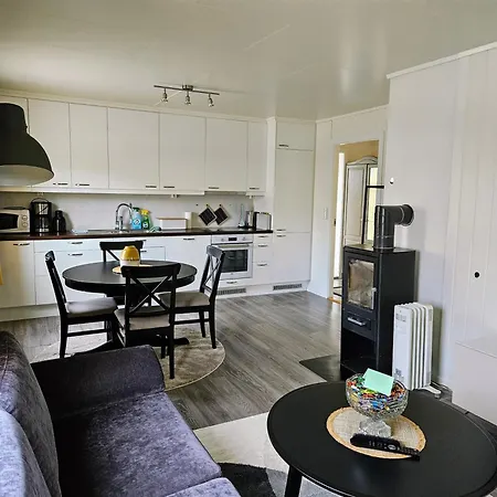 I Sentrum Apartamento Svolvær